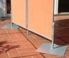 Pied de paravent plat et carr� en m�tal pour sol dur