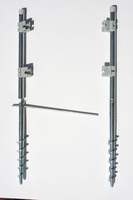 B�quilles � visser en terre de paravent 