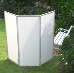 Paravent sur la pelouse