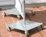 2 pieds de paravent � roulettes